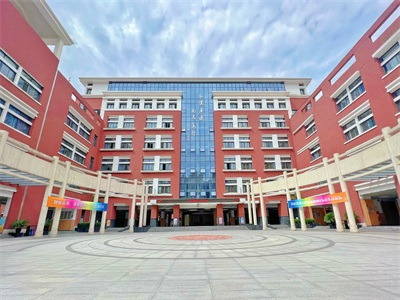 西安交通大学附属中学高中部国际部校园风采