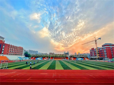 西安交通大学附属中学高中部国际部校园风采