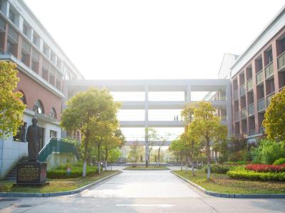 上海枫叶双语学校校园风采
